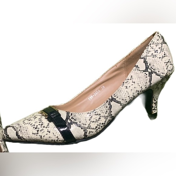 Limelight brand Black & White snake python print kitten heel pumps shoe sz 7 - Picture 6 of 11